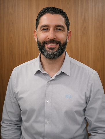 Alejandro Roldán - CEO